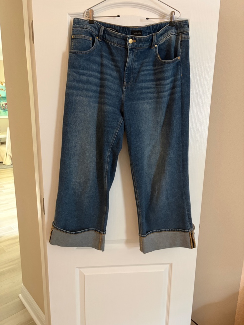 Talbots Straight-Leg Cropped Jeans in Medium Blue Wash